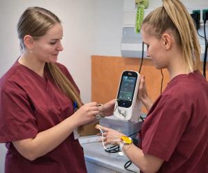 Meie sünnitusosakond sai uue vastsündinute jälgimisseadme – suur tänu Sünnitusmajade fondile!