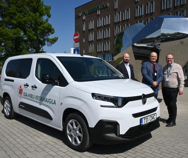 Haigla autopark täienes - soetasime esimese elektriauto